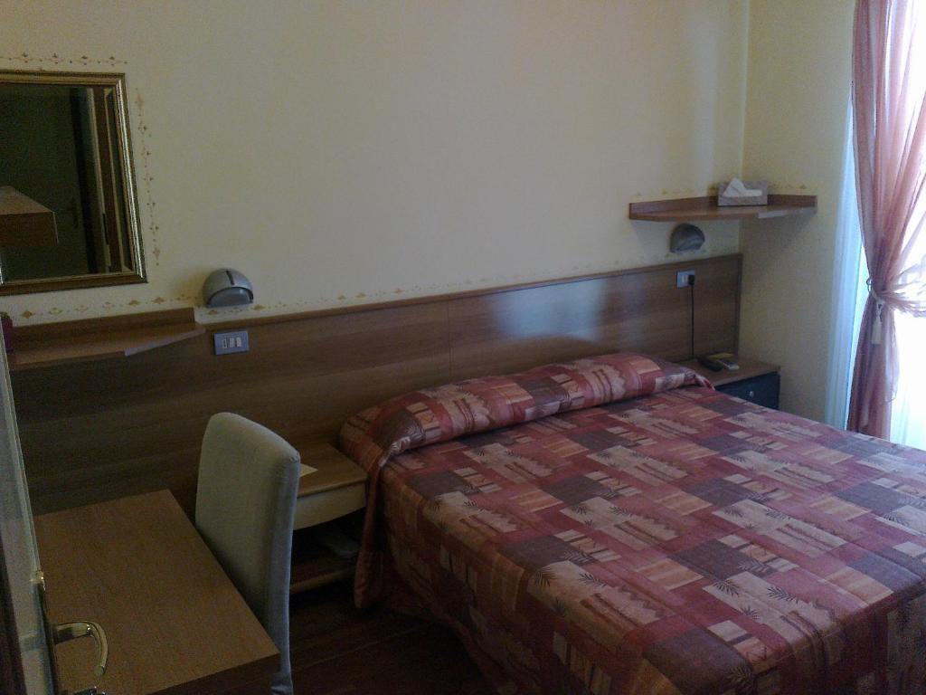 Hotel Belvedere Sirmione Bilik gambar