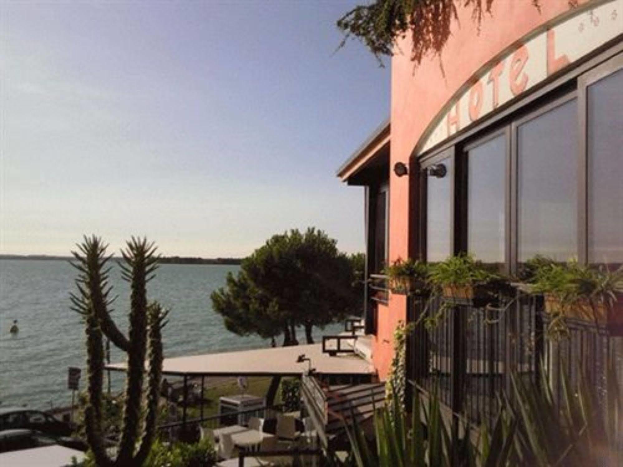 Hotel Belvedere Sirmione Luaran gambar